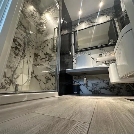 La Linea D'acqua Pensionat 4*