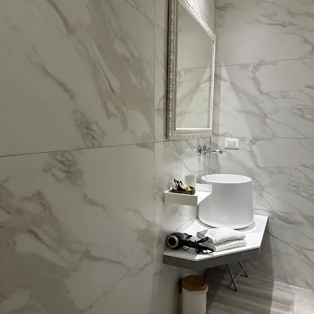 La Linea D'acqua ゲストハウス マナローラ